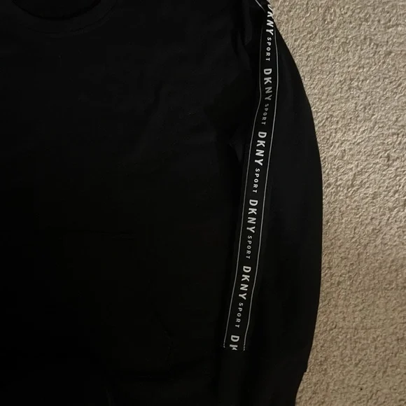 DKNY Women’s Black Crewneck Sweatshirt - Picture 3 of 3